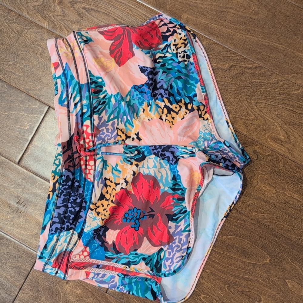 EUC Athleta Surge Printed SWIM Short Bora Bora  Boyshorts SWIM BOTTOM Size L